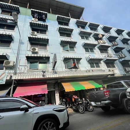 Oyo 75494 President Apartment Pattaya Zewnętrze zdjęcie