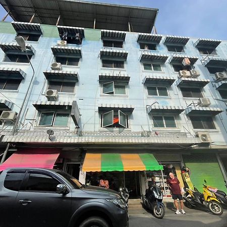 Oyo 75494 President Apartment Pattaya Zewnętrze zdjęcie