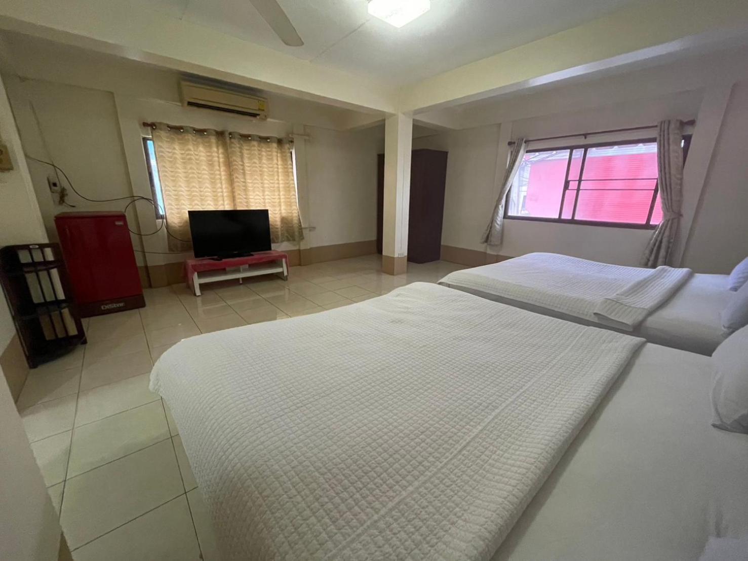 Oyo 75494 President Apartment Pattaya Zewnętrze zdjęcie