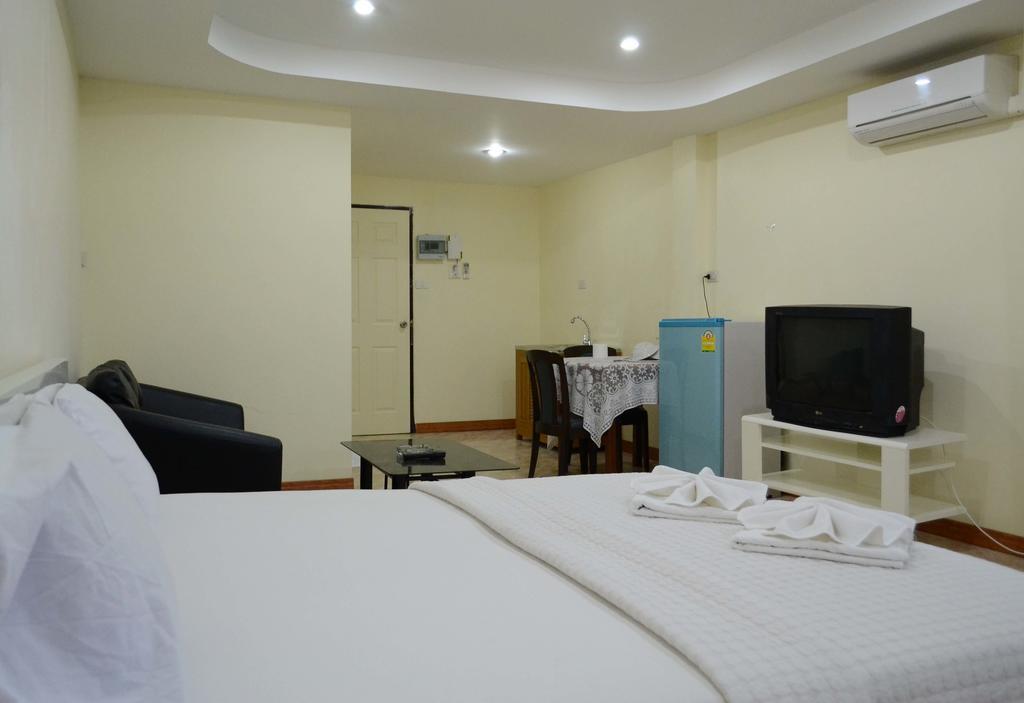 Oyo 75494 President Apartment Pattaya Pokój zdjęcie