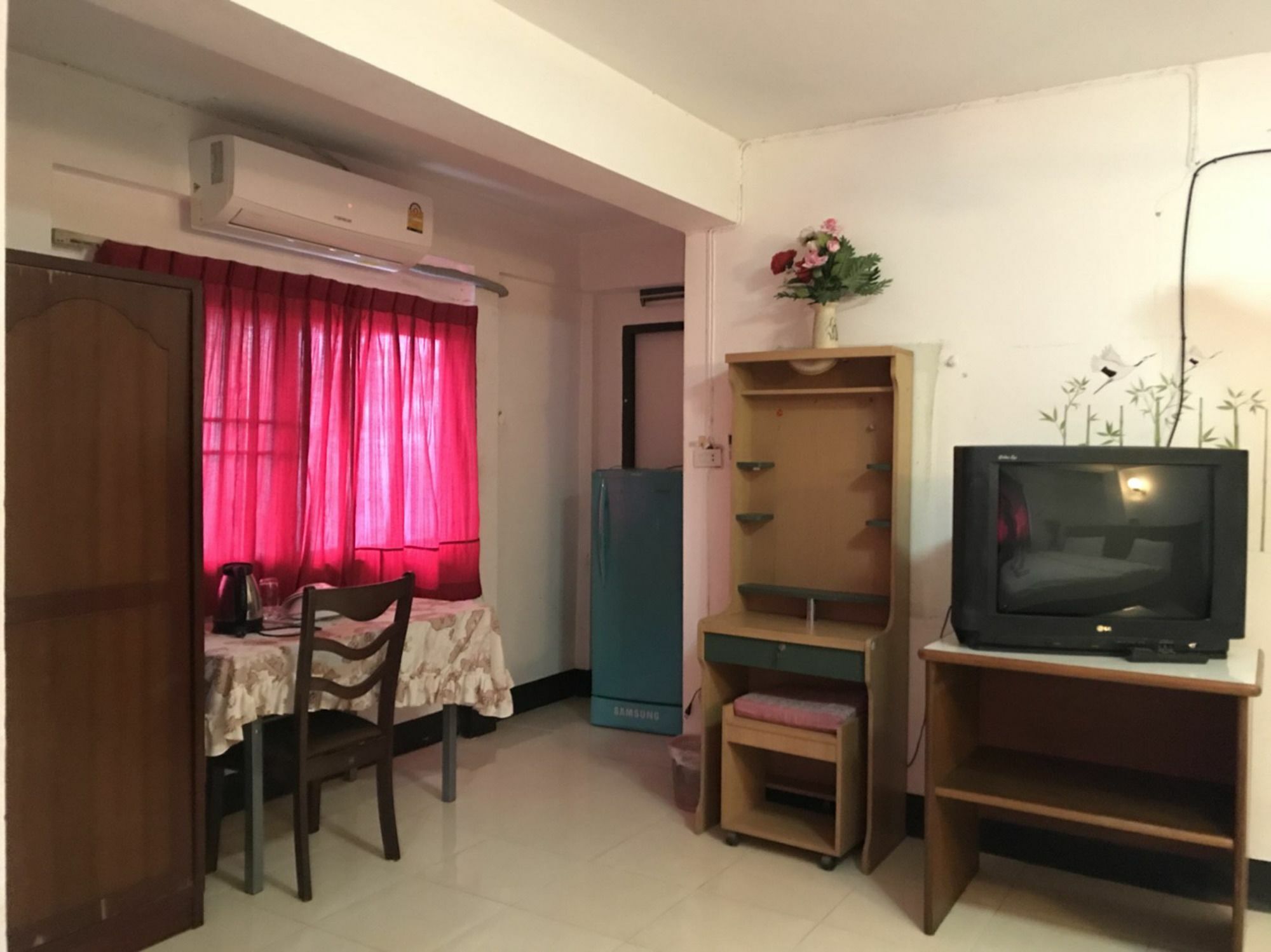 Oyo 75494 President Apartment Pattaya Zewnętrze zdjęcie